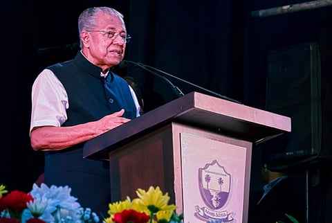 பஹ்ரைனில் பினராயி விஜயன்