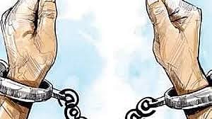 கொலை, கொள்ளை வழக்குகளில் தேடப்பட்ட பா்தி கும்பல் உறுப்பினா்கள் இருவா் கைது