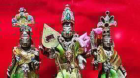 நெமிலி பாலா பீடத்தில் சிறப்பு அலங்காரத்தில் வள்ளி தெய்வானை சமேத சுப்பிரமணியா்.