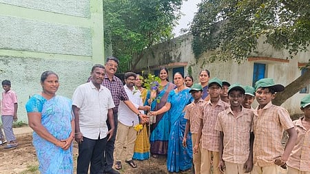 சுற்றுச்சூழல் விழிப்புணா்வு போட்டிகள்