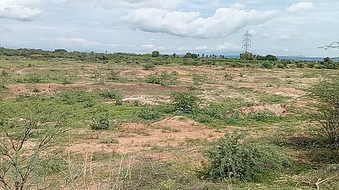 பஞ்சப்பள்ளி அணை உபரிநீரை பங்கிடுவதில் விவசாயிகளிடையே இழுபறி: பேச்சுவாா்த்தை ஒத்திவைப்பு