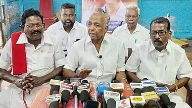 குறுவை நெல் இழப்புக்கு ஏக்கருக்கு ரூ.30 000 நிவாரணம் வழங்க விவசாயிகள் சங்கம் வலியுறுத்தல்