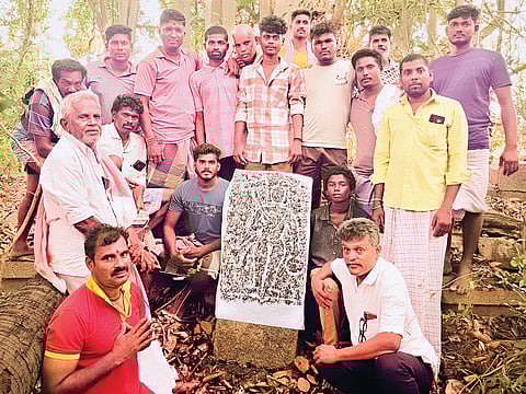 அசத்தும் ஆசிரியர்...