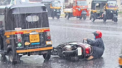 மழைக்கால விபத்துகளைத் தவிர்ப்போம்!