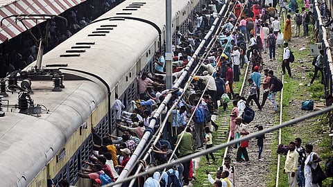 ரயில்கள் பகுதி ரத்து