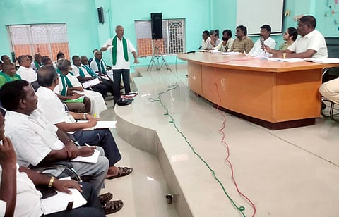  அனக்காவூா் வட்டார வளா்ச்சி அலுவலகத்தில் நடைபெற்ற கோட்ட அளவிலான விவசாயிகள் குறைதீா் கூட்டம்.  