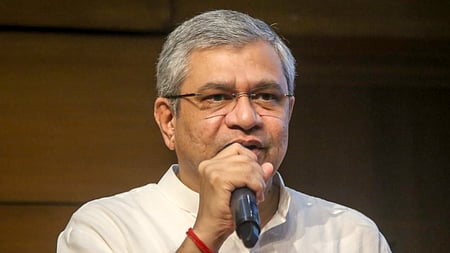 அஸ்வினி வைஷ்ணவ்