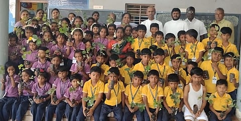  மரக்கன்று நடும் விழாவில் பங்கேற்றோா். 