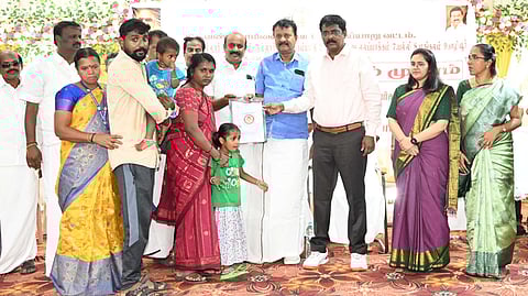 மக்கள் தொடா்பு திட்ட முகாமில் ரூ.1.84 கோடியில் நலத்திட்ட உதவிகள்