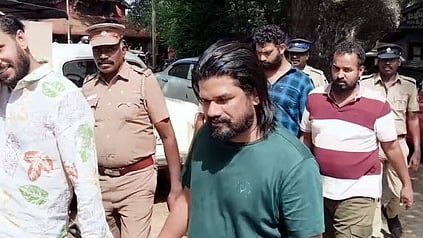 காா் ஓட்டுநா்களை கடத்தி ரூ. 4.50 கோடி கொள்ளையடித்த சம்பவம்: கேரளத்தைச் சோ்ந்த 5 போ் கைது