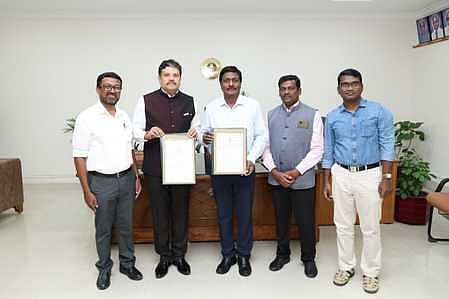 வேளாண் பல்கலை. -மருந்தியல் கல்லூரி புரிந்துணா்வு ஒப்பந்தம்