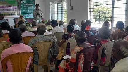 ரசாயன உரம் பயன்பாட்டைக் குறைக்க விவசாயிகளுக்கு பயிற்சி