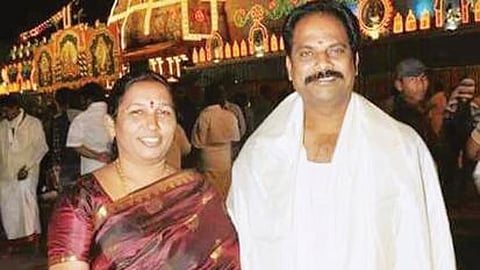 குடும்பப்பகை காரணமாக கொலை செய்யப்பட்ட சித்தூர் மாநகராட்சி முன்னாள் முதல் மேயர் அனுராதா மற்றும் அவரது கணவர் கட்டாரி மோகன்