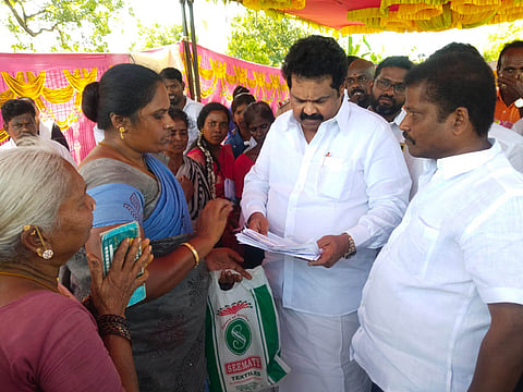 திருவள்ளூா் அருகே ‘உங்களுடன் ஸ்டாலின்’ திட்ட முகாம்