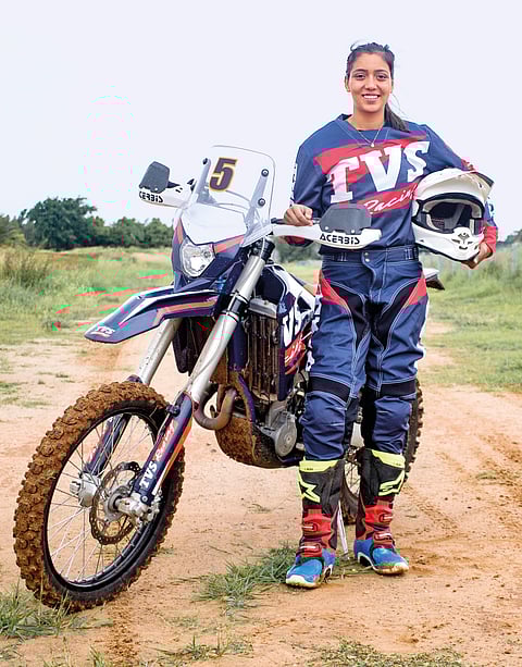 சாகசப் பெண்மணி...