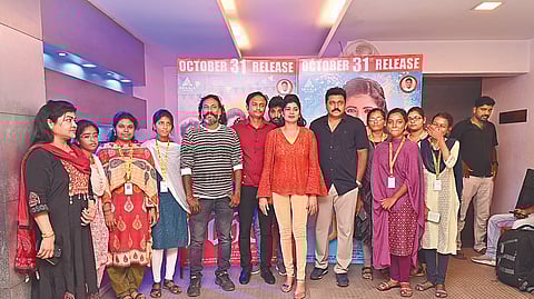 மாணவியரின் பாராட்டில்...