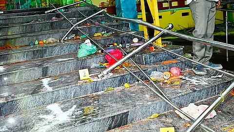 நெரிசலில் 9 போ் உயிரிழந்த சம்பவம்! உயிரிழப்புகளுக்கு நான் பொறுப்பல்ல: கோயில் நிறுவனா் அலட்சியப் பதில்