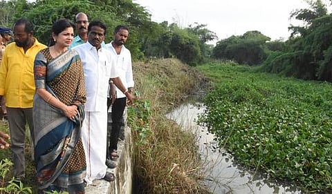 தூா்வாரும் பணிகள் முறையாக மேற்கொள்ளப்படவில்லை:  சௌமியா அன்புமணி  
