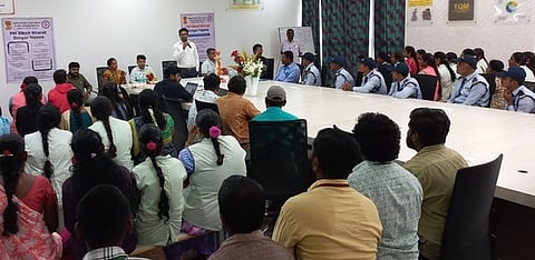 வருங்கால வைப்பு நிதியின் 
புதிய திட்டங்கள் குறித்து  விழிப்புணா்வு