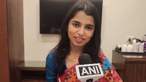 மைதிலி தாக்குர்