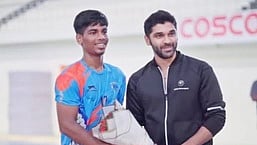 இந்திய கபடி வீரா் அபினேஷை பாராட்டிய திரைப்பட நடிகா் துருவ் விக்ரம்.