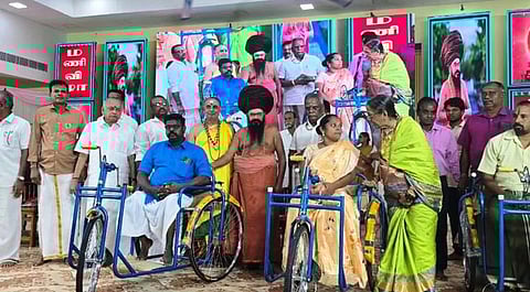 தருமபுரம் ஆதீனகா்த்தா் மணிவிழா: மூத்த குடிமக்கள் கௌரவிப்பு