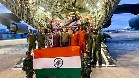 ஜமைக்கா, கியூபா ஆகிய நாடுகளுக்கு மத்திய அரசு தலா 20 டன் மனிதாபிமான உதவிகளை அனுப்பிவைத்துள்ளது.