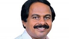 மனோ தங்கராஜ்