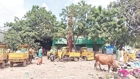 காட்டுப்பாக்கத்தில் பாழடைந்த நிலையில் உள்ள எரிவாயு தகன மேடை.
