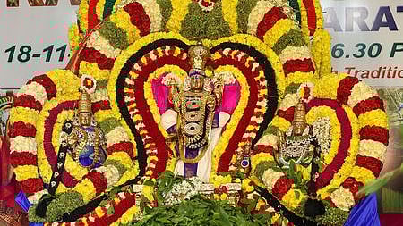 திருப்பதி கபிலேஸ்வர சுவாமி கோயிலில் நடைபெற்ற லட்ச வில்வாா்ச்சனை. 