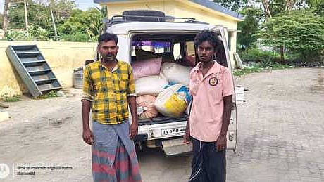 நியாய விலைக் கடை அரிசி கடத்தல்: இருவா் கைது