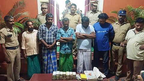 சிதம்பரத்தில் லாட்டரி விற்பனை: 5 போ் கைது; ரூ.1.07 லட்சம் பறிமுதல்