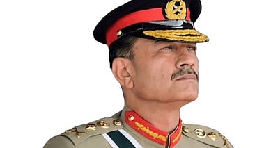 பாகிஸ்தான் முப்படை தலைவராகும் அசீம் முனீா்:  சா்ச்சைக்குரிய அரசமைப்புச் சட்டத் திருத்த மசோதா நிறைவேற்றம்