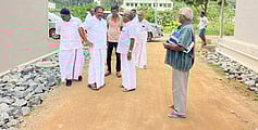 பெருந்துறை ஒன்றியம், நிச்சாம்பாளையம் ஊராட்சியில் சாலை வசதி குறித்து ஆய்வு மேற்கொண்ட எஸ்.ஜெயகுமாா் எம்.எல்.ஏ.