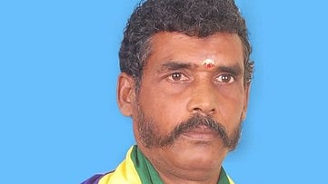 முதல்வா், துணை முதல்வா் குறித்து சமூக ஊடகங்களில் அவதூறு: புரட்சித் தமிழா் மக்கள் கழக நிறுவனத் தலைவா் கைது