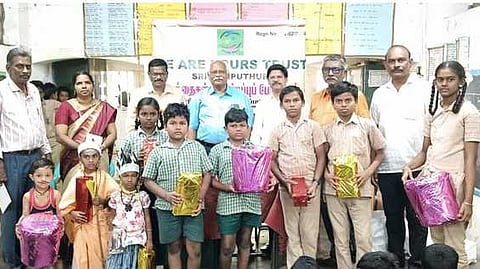 பள்ளியில் குழந்தைகள் தின விழா