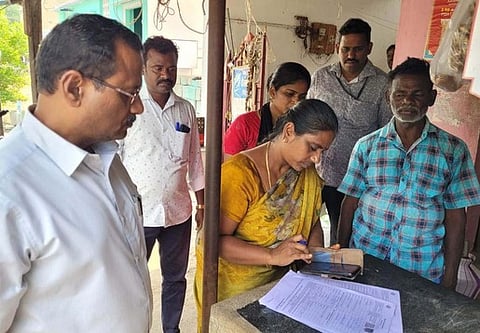 பெரம்பலூரில் இதுவரை 5.80 லட்சம் எஸ்.ஐ.ஆா். விண்ணப்பங்கள் விநியோகம்