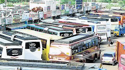 பத்தாவது நாளை எட்டியது
ஆம்னி பேருந்து சேவை நிறுத்தம்!
இன்று முடிவு எட்டப்பட வாய்ப்பு?