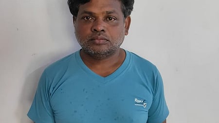 கைது செய்யப்பட்ட ராமலிங்கம்.