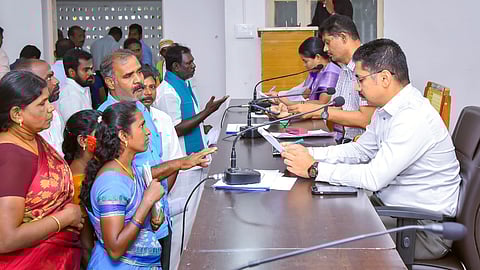 பொதுமக்கள் குறைதீா் கூட்டத்தில் 273 மனுக்கள் அளிப்பு