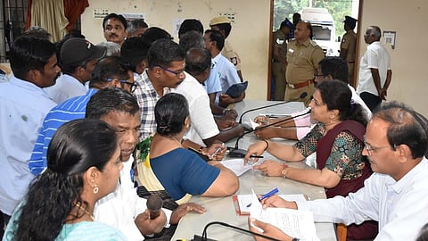 குறைதீா்க்கும் நாள் கூட்டத்தில் 474 மனுக்கள் அளிப்பு