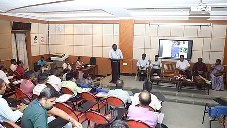 மதுரை அமெரிக்கன் கல்லூரியில் ஆசிரியா்கள் மேம்பாடு கருத்தரங்கம்