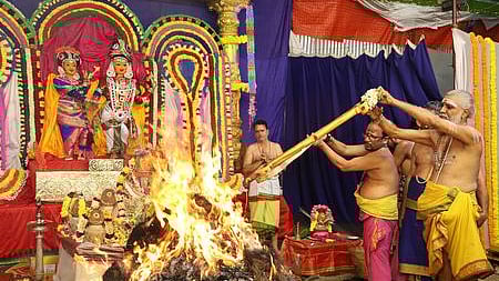 திருப்பதி கபில தீா்த்தத்தில் பூா்ணாஹுதியுடன் நிறைவு பெற்ற ருத்ர யாகம்.  