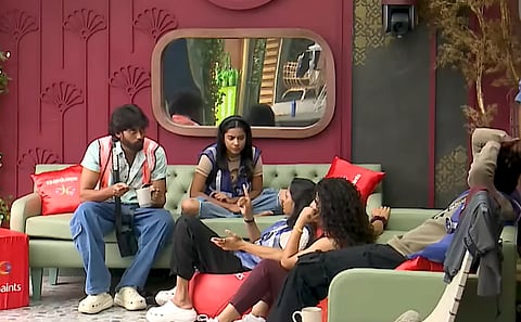 பிக் பாஸ் வீட்டில் இதற்கு மேல் என்னால் வாழ முடியாது! கதறிய போட்டியாளர்!