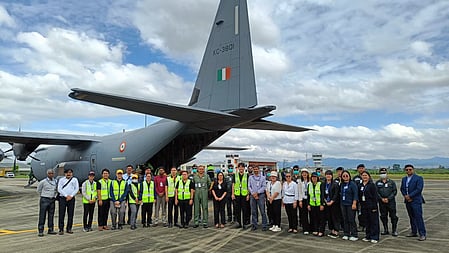 இந்திய விமானப் படையின் சிறப்பு விமானம் மூலம் 125 இந்தியர்கள் தாயகம் அழைத்துவரப்பட்டனர்