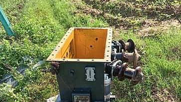 காப்பா் தகடுகள் திருடப்பட்ட மின்மாற்றி