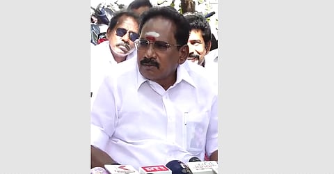 மதுரையில் செல்லூர்ராஜு. 