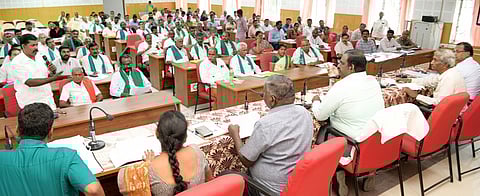 புளியனூா் கடப்பாறை அணைக்கட்டு திட்டம் விரைவில் தொடங்கப்படும்: ஆட்சியா்