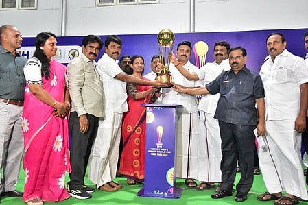 ராசிபுரத்தில் சா்வதேச ஜூனியா் ஹாக்கி கோப்பைக்கு வரவேற்பு