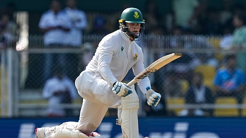 குவாஹாட்டி டெஸ்ட்: தென்னாப்பிரிக்கா நிதான ஆட்டம்!